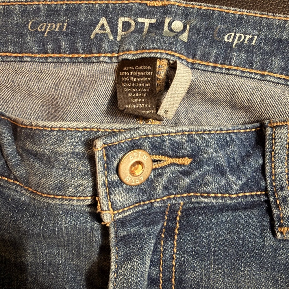 Apt. 9 Women’s Denim Capri Size 8